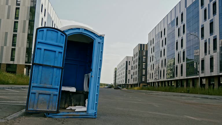 Types of Portable Toilets We Offer in Daisetta, TX